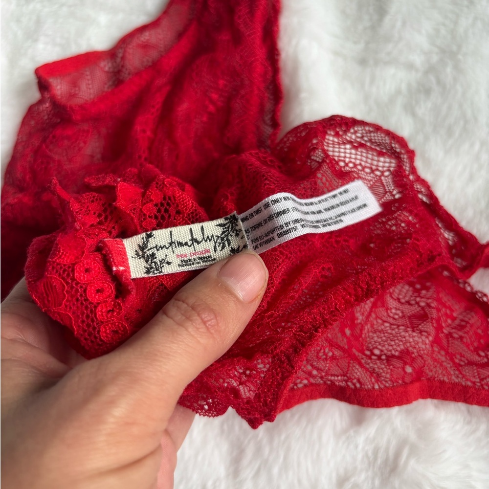 Red lace FP bralette - Picture 3 of 3